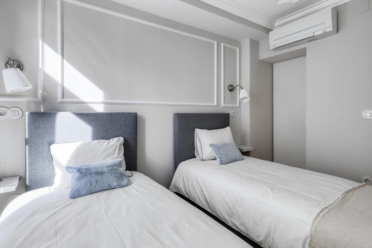 Lisbon Beautiful 2 Bedroom Apartment With Views In Rua Augusta Lisbon Bagian luar foto