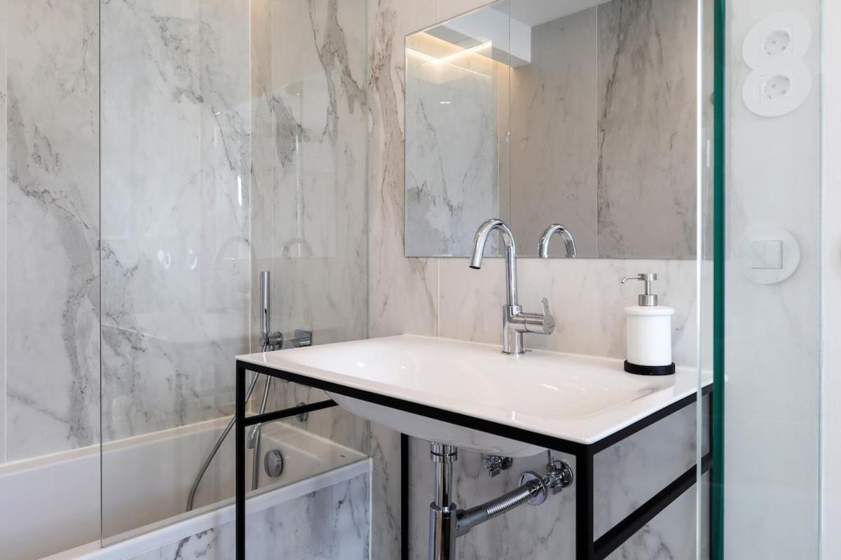 Lisbon Beautiful 2 Bedroom Apartment With Views In Rua Augusta Lisbon Bagian luar foto