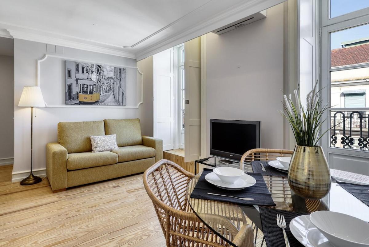 Lisbon Beautiful 2 Bedroom Apartment With Views In Rua Augusta Lisbon Bagian luar foto