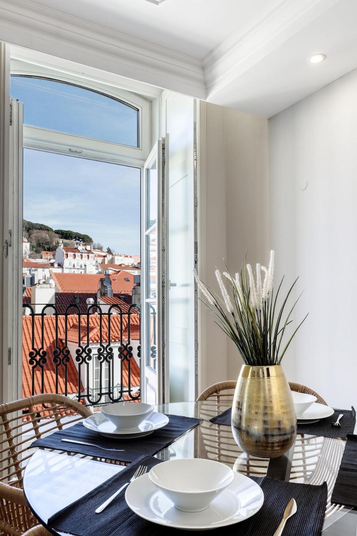 Lisbon Beautiful 2 Bedroom Apartment With Views In Rua Augusta Lisbon Bagian luar foto